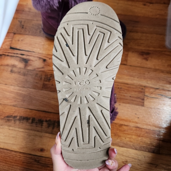 Womens purple Ugg boots - Picture 6 of 8